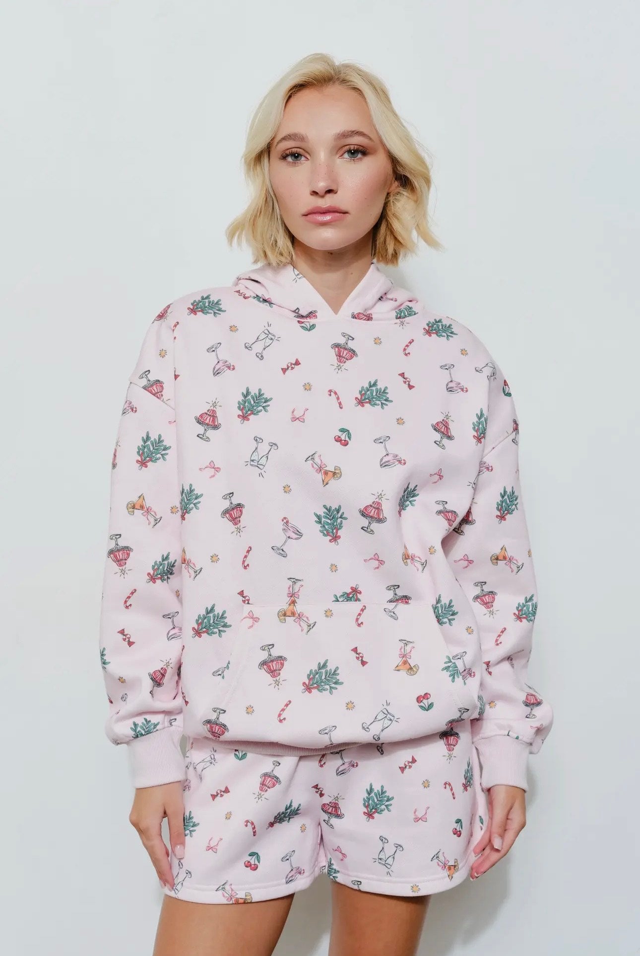 Mistletoe Cheer Sweat Shorts