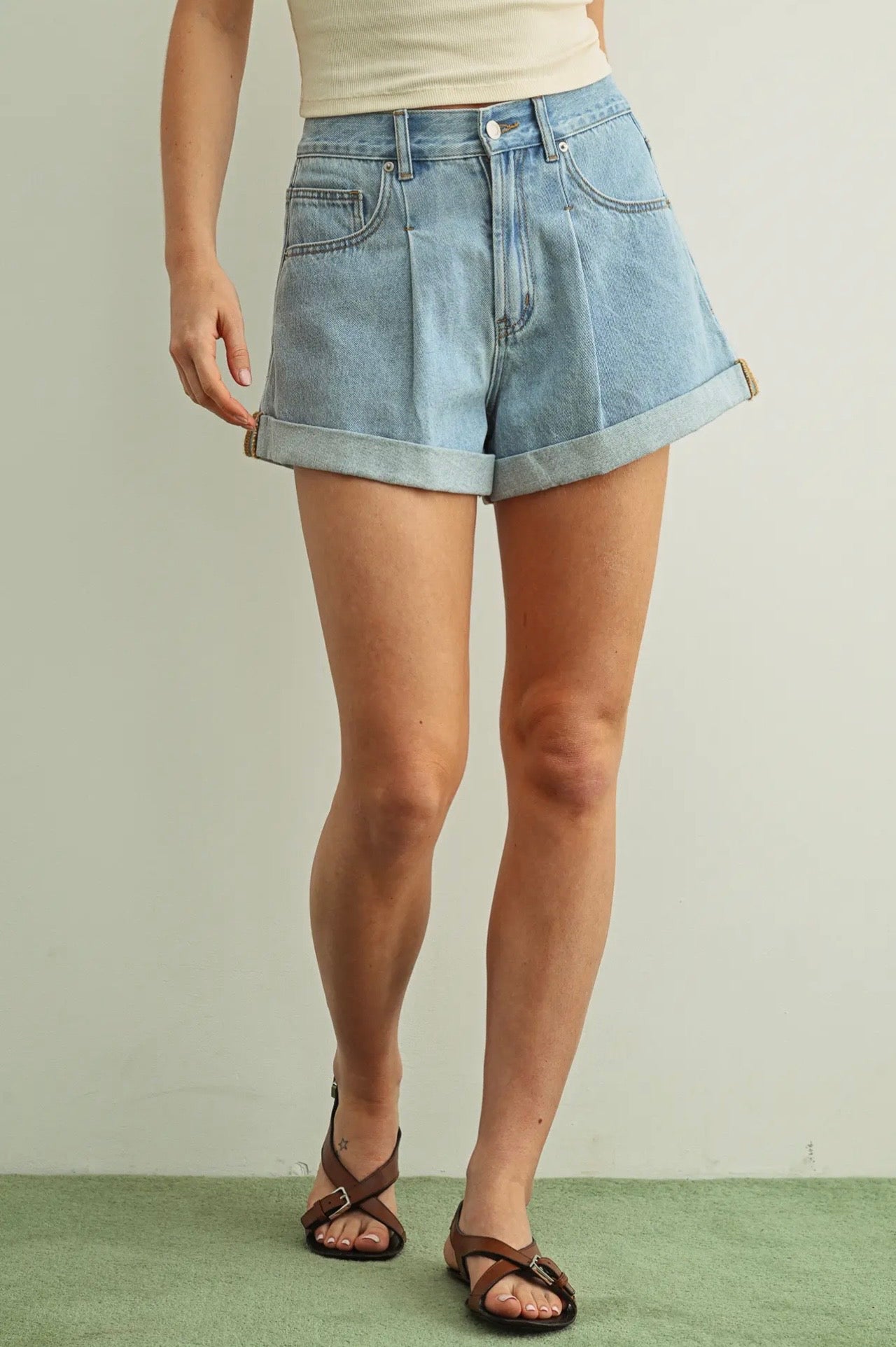 Wander Pleat Denim Shorts