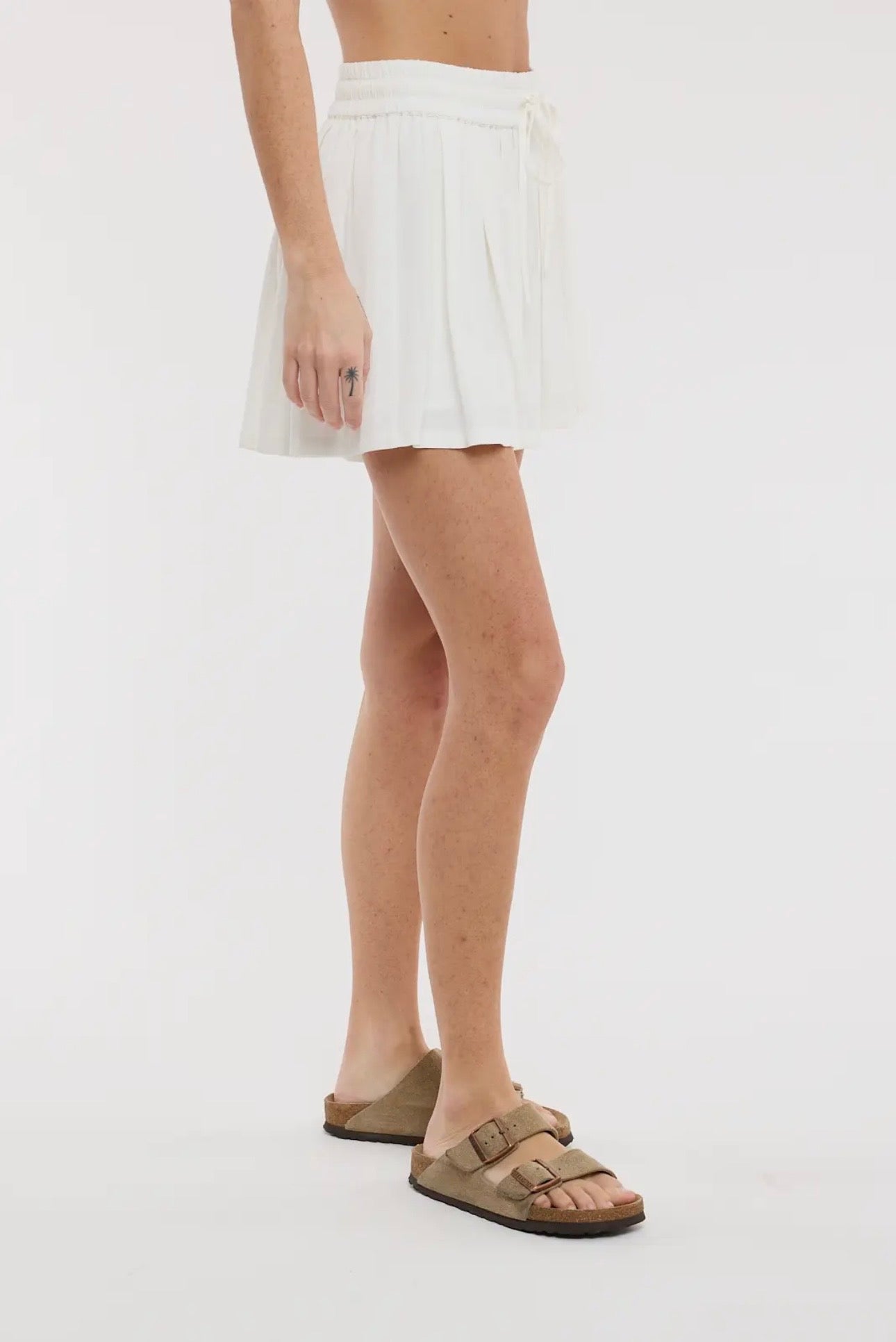Flutter Shorts - Off White